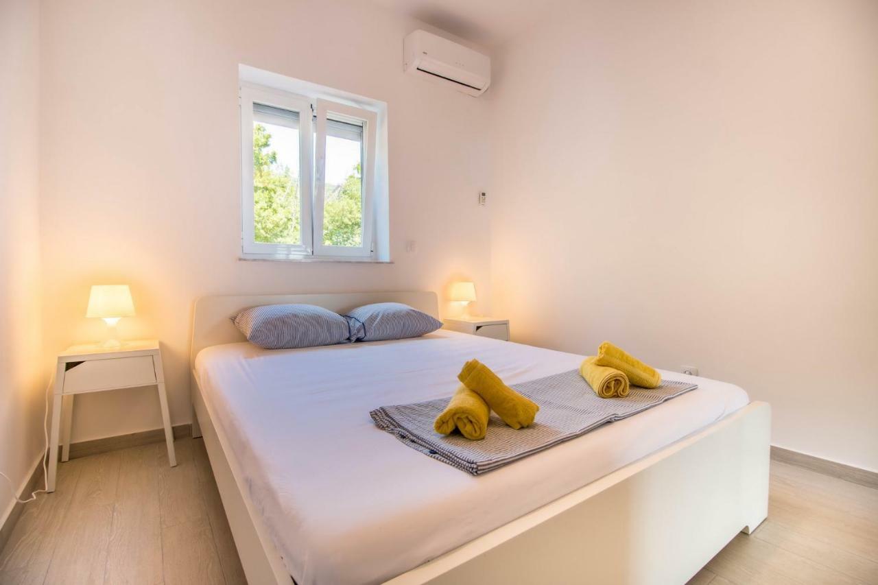 Apartments Stella ดรามัลย์ ภายนอก รูปภาพ